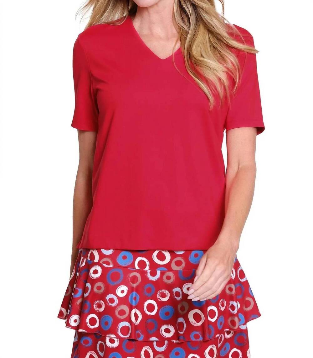 NEW MULTIPLES short sleeve v- neck top in fieryr ed